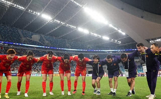 中国女足备战比赛，力求胜利